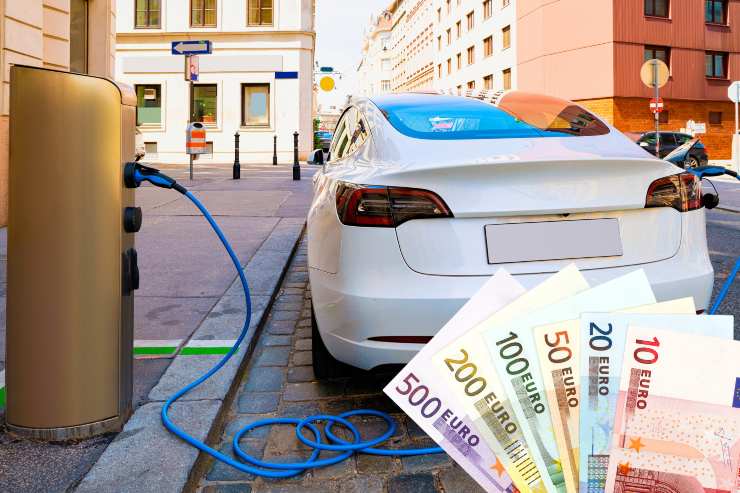 Bonus per le colonnine delle auto elettriche - Fonte AdobeStock