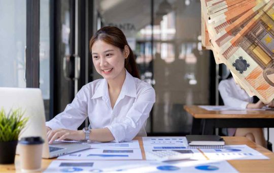 Aumento stipendi - Fonte AdobeStock
