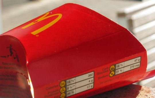 La nuova strategia di Mc Donald's contro la plastica