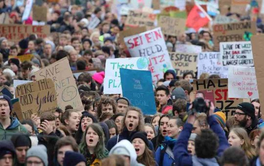 Le proteste per la lotta ai cambiamenti climatici