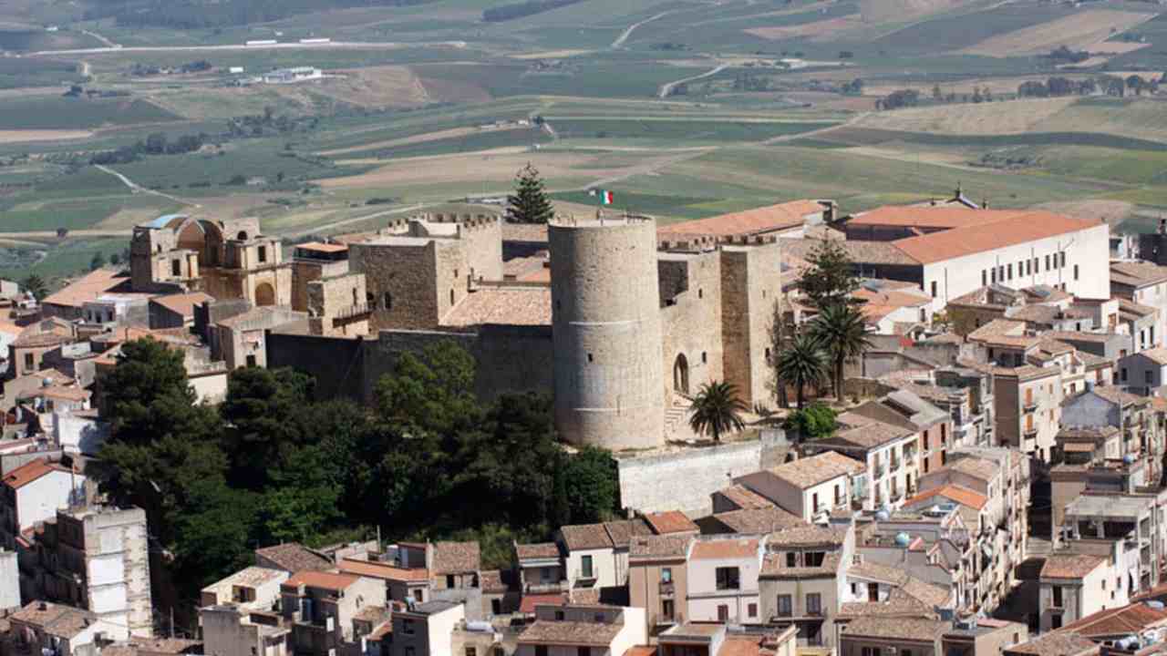 Il paesino di Salemi in Sicilia vende case a 1 euro