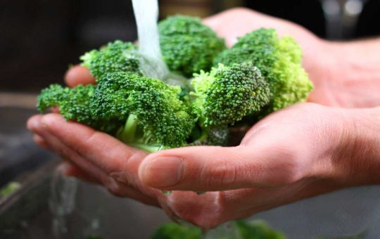 Lavare correttamente i broccoli