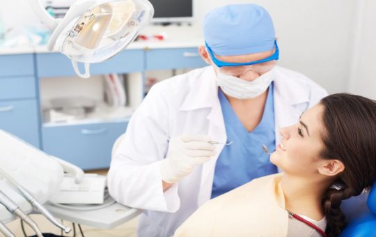 Trattamenti dentistici e di implantologia