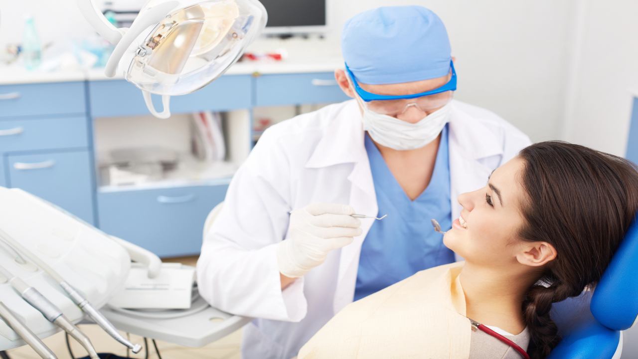 Trattamenti dentistici e di implantologia 