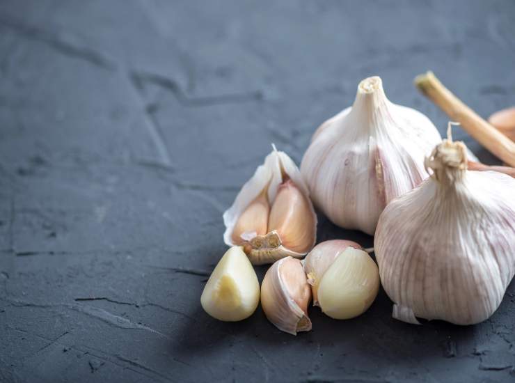 Come usare l'aglio nei rimedi 