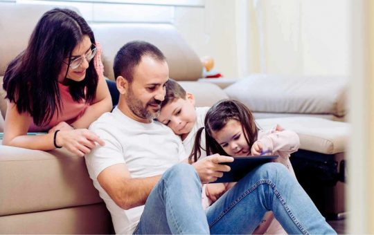 Carta Dedicata a te, social card per famiglie