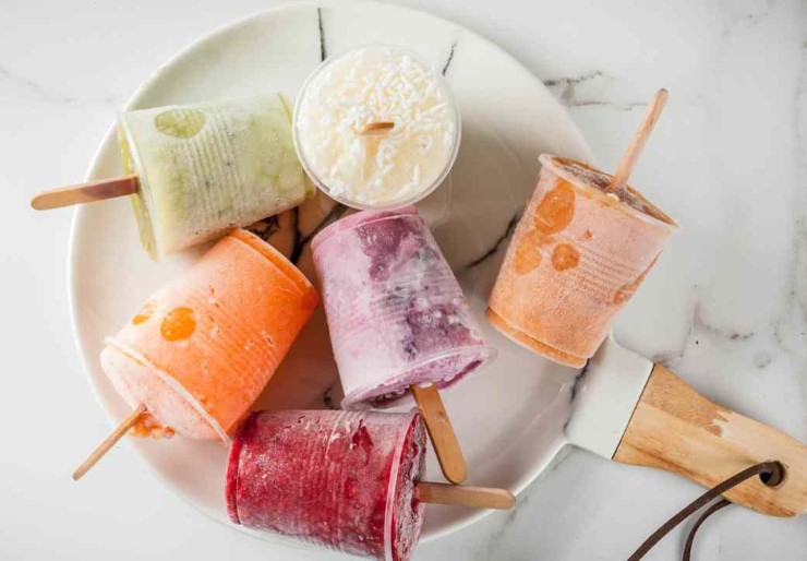 Ghiaccioli con frullato di frutta