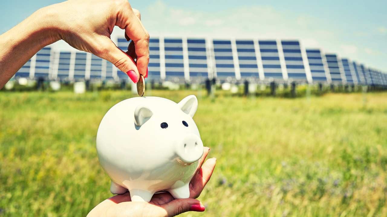 Pannelli fotovoltaici, risparmia con il riciclo