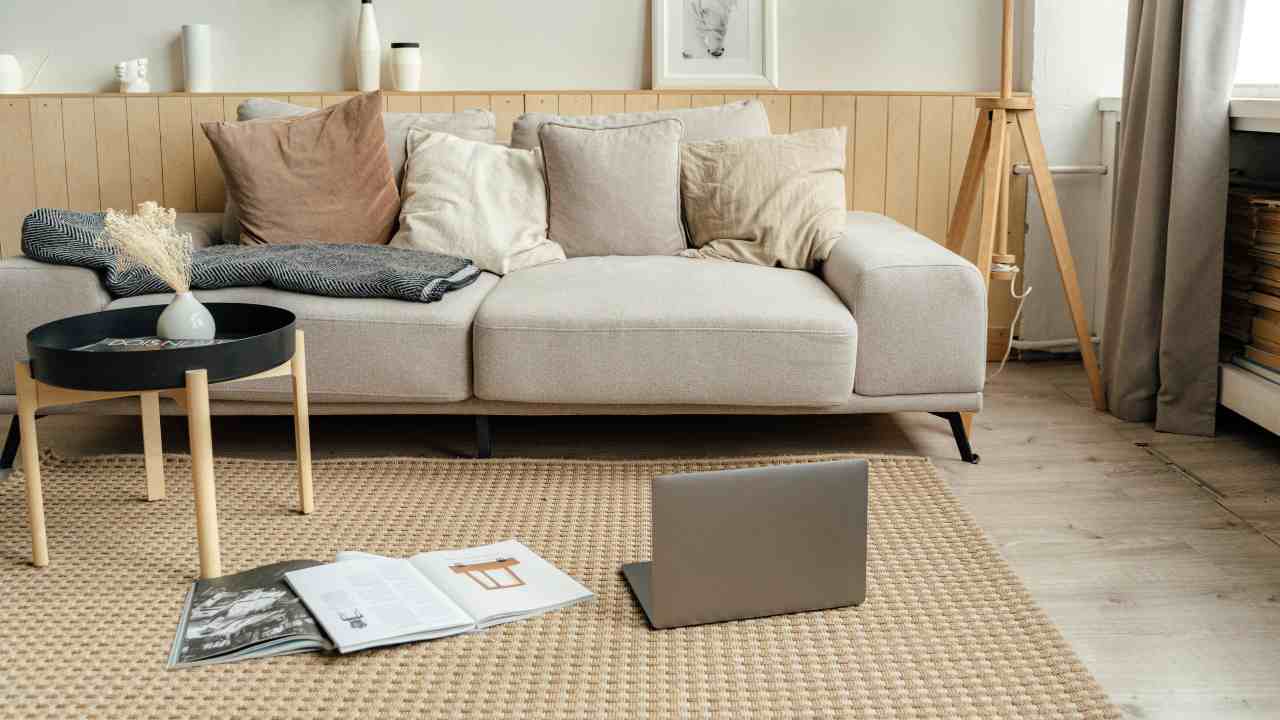 Da letto a divano in poche mosse (pexels.com) - newsecologia.it